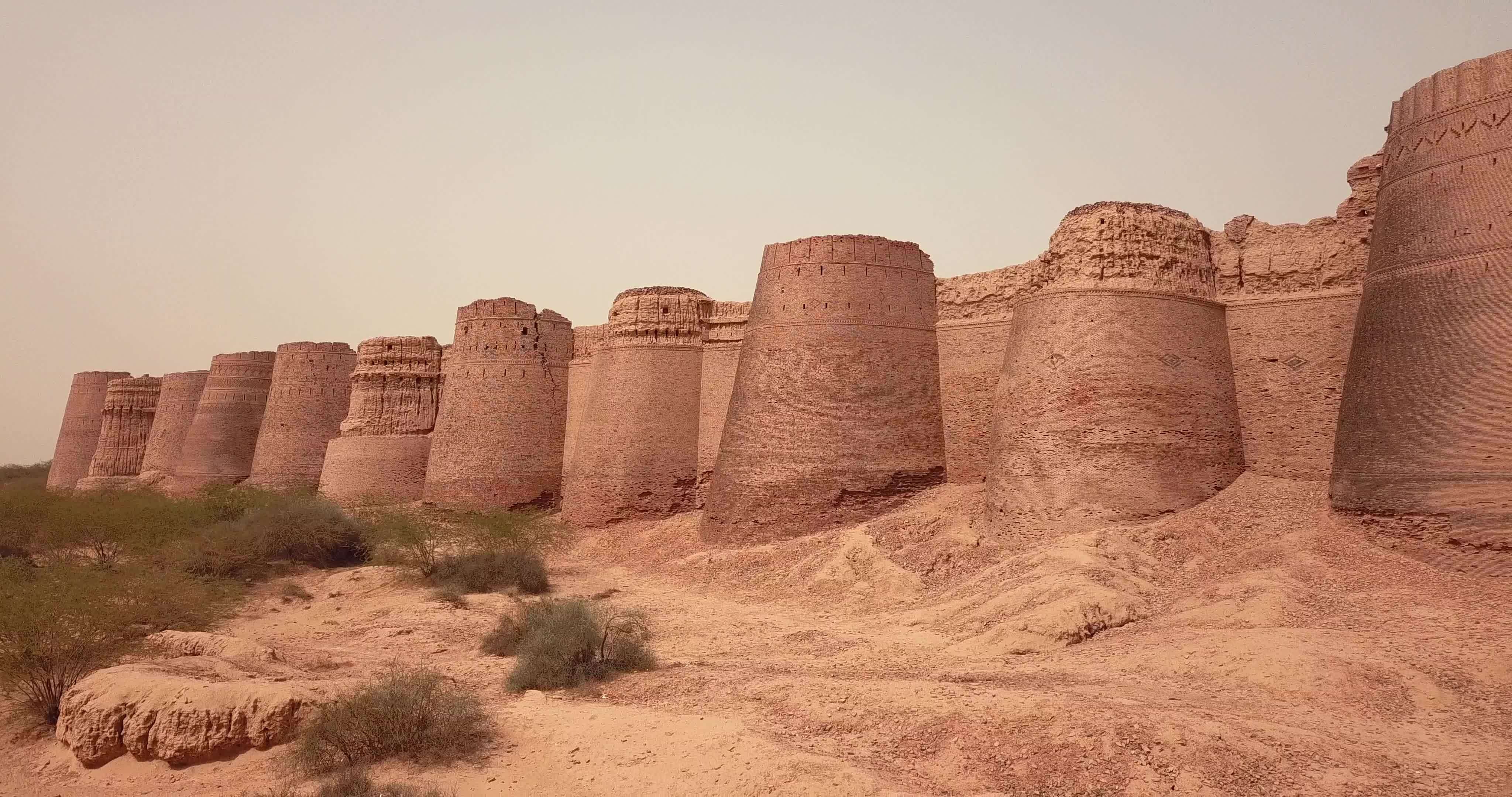 Derawar Fort