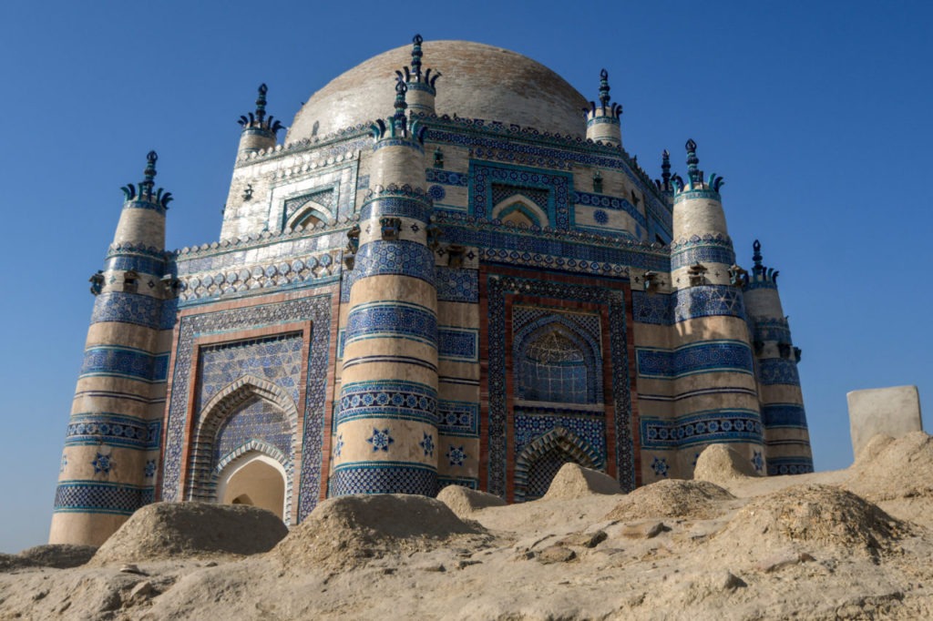 Uch Sharif
